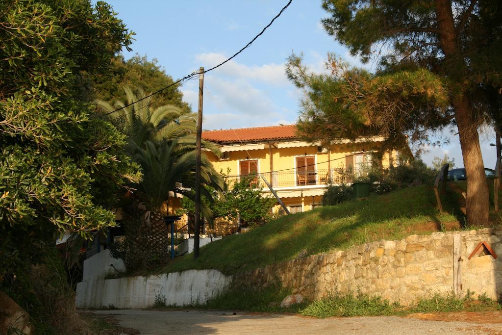 Xenios Loutra Village Karnagio Екстериор снимка