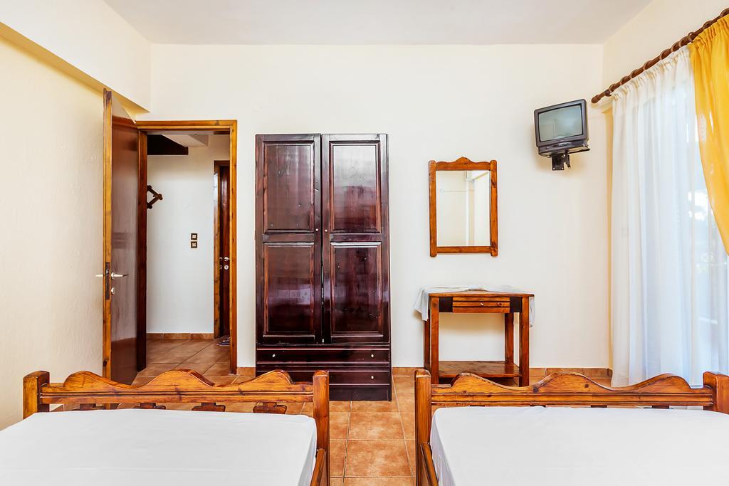 Xenios Loutra Village Karnagio Екстериор снимка